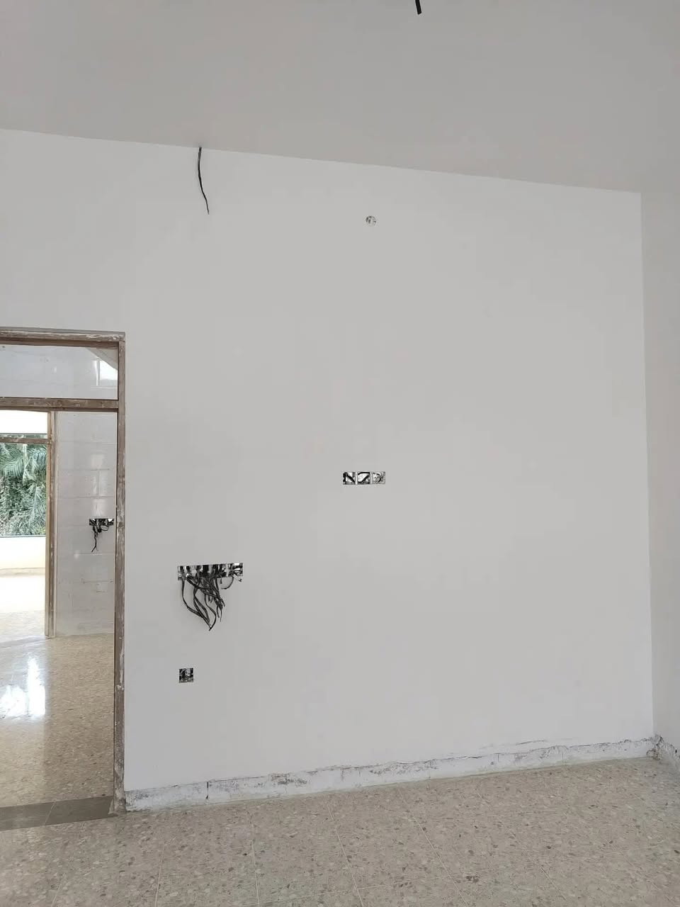 السلام عليكم كادر جص وبياض متفرغ حاليا 
الكادر متكون من ٤ خلفات 
شغل درجه اولى 
مساطر كبان وخيط 
شغل جدًا نضيف 
  التزام بالوقت والعمل 
داخل بغداد فقط
للاستفسار ***********
يوجد واتساب
