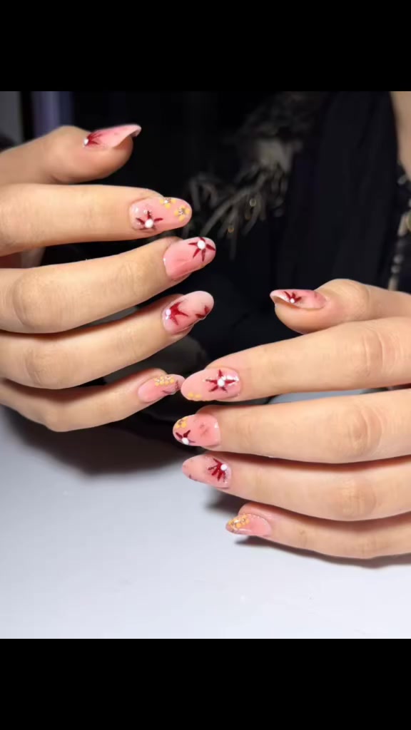 البياع الاولى شارع 20 مقابل الشارقه للعقار للحجز واتساب ***********صالون حكايه فستان
