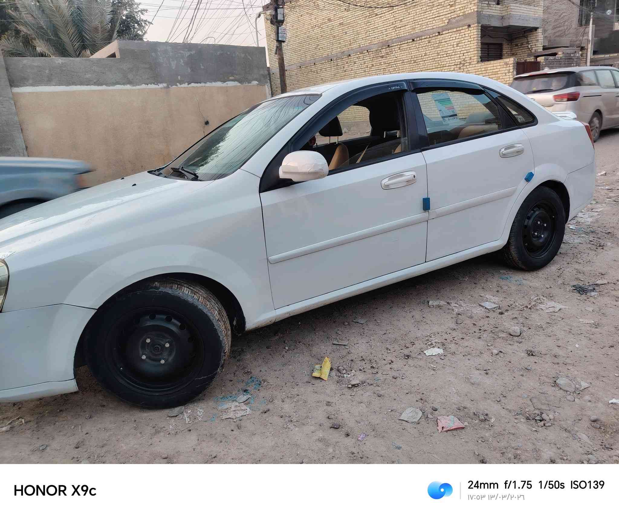 سلام عليكم 
اوبتر موديل 2011 بغداد
حلو وكلش مرتبه بيه نواعم تصليح بل احجول الجوء
وبل الهلال بي تصليح والبنيد كذالك بي صبغ ١٠ سنتيم
مكاني بغداد بسمي تحويل ثاني يوم
***********
