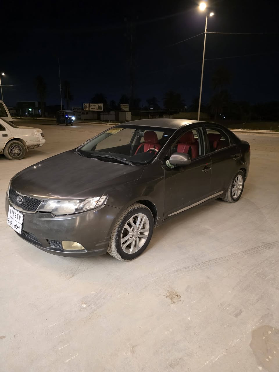 السلام عليكم سيراتو ١١ خليجيه قطعتي صبغ سعر ٧٩ مكان بابل ***********
