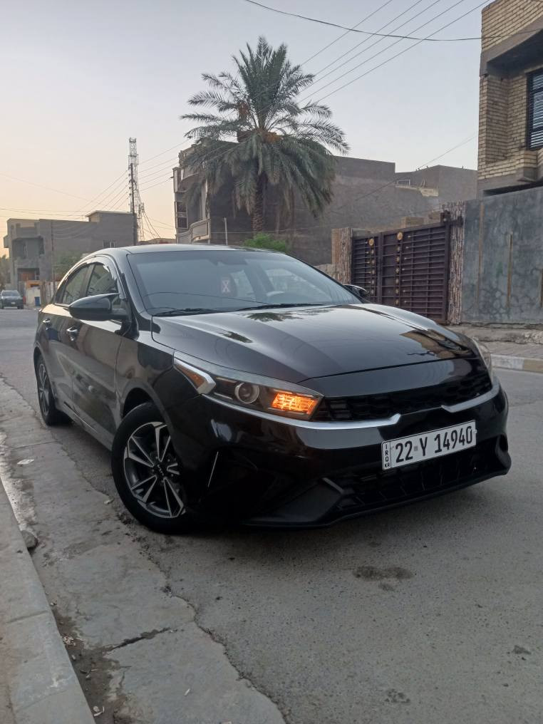 السلام عليكم عندي كيا فورتي موديل 23 للبيع او مراوس مكينه 2000دوش حادث جاملغ وبنيد وبدون دواخل اي ستفسار اتصل ع رقم
‏‪***********‬‏
*********** بغداد, العراق
