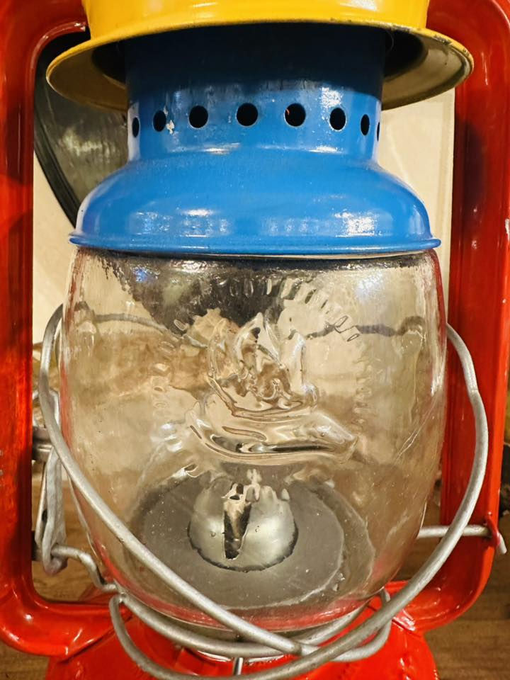 فانوس الماني  غير مستعمل
*********** واتساب المحل في السليمانية يوجد توصيل
