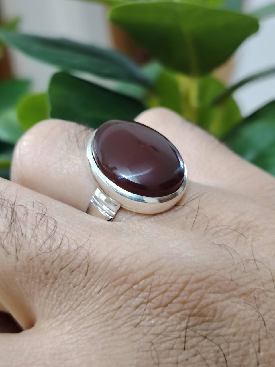 خاتم من حجر العقيق اليماني الطبيعي
صياغه ثقيلة وجميلة فضه عيار ٩٢٥
يوجد توصيل إلى جميع المحافظات
التواصل ع الخاص او ع الواتساب ***********
