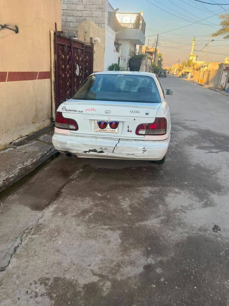 السلام عليكم ورحمة الله وبركاته اخواني عندي هاي السيارة هوندا النترا دمعة موديل 94 گير عادي تبريد شغال  ولا معجون رقم كركوك سيارة وبيها دفتر بانزين السنوية ساقطة 2023 مكينه 16، صدر وحداديه جديد والغرامات عليه سعرها ٣٣ورقه وبيها مجال بسيط السيارة مكفوله من كل النواحي اني مكلف بل نشر تواصل رقم الهاتف:*********** كركوك, العراق
