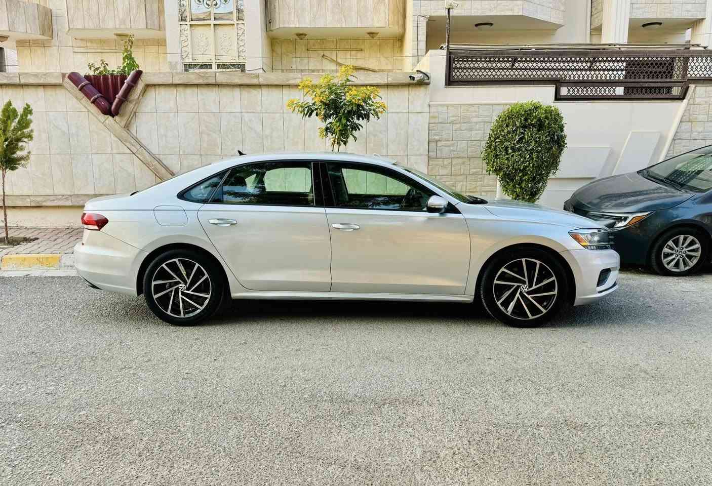 باسات 2020 خليجي
محرك 5 سلندر 2.5
صبغ حزام تكسي مطار 
بطاقه بنزين بيها  
مكان سياره كركوك 
سعر 135
***********
