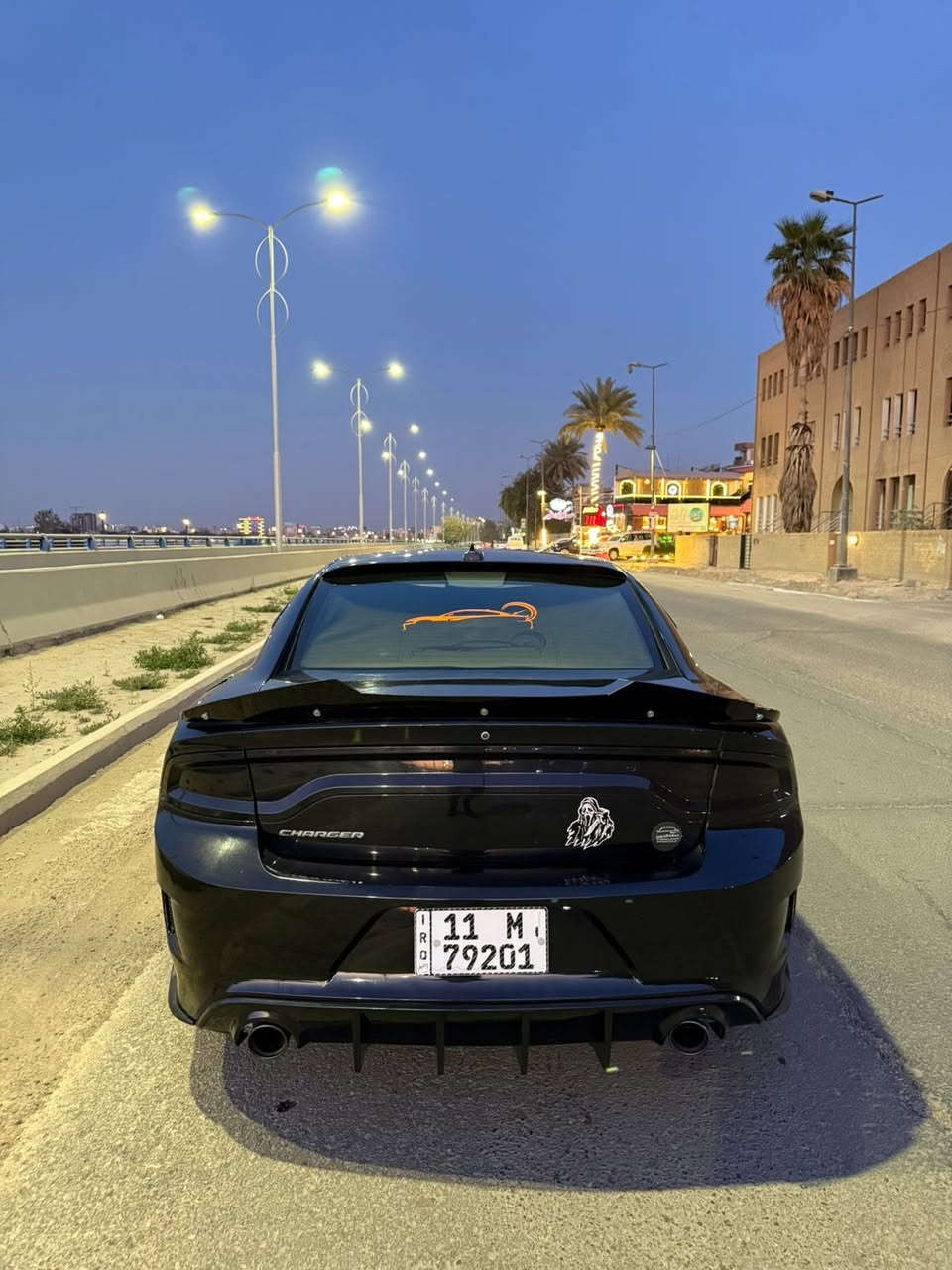 السلام عليكم البيع دواج جارجر موديل 2015 فول موصفات بسمي رقم جديد وسنوياً 2030
موصفات 
فتحه سقف
كشنات جلد
كشنات كهرباء
محرك 3600
دركه SRT
منصومه عدسات
محرك جديد 
كير جديد
ويل كب ٢٠
لحيه رياضي
سبايد رياضي
شاشه جبيره
كامره دواره 
مصورها فديوه بل نشر 
السياره صدر امامي صدر خلفي جديد باتري جديد تخم تاير قبل يومين شديته السياره حادثها والسونار بل صور السياره احلى من الصور ومتعوب عليها مال جناي وبل عافيه على ياخذها السعر (155) وبيها مجال بسيط التصال (***********) العنوان الشعب شارع التجار
