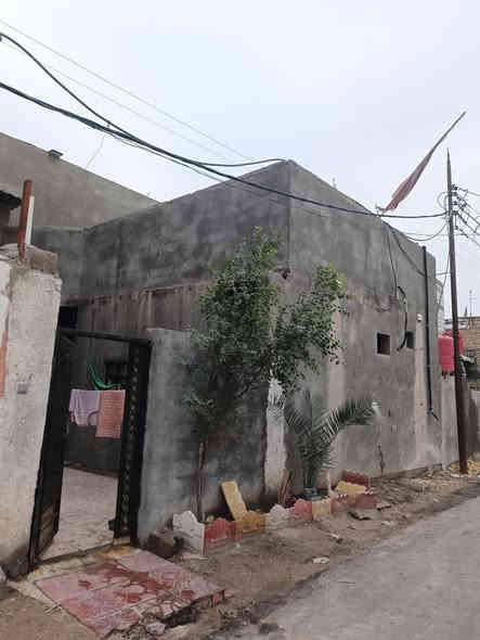 أسعد ألله أوقاتكم بكل خير 🌹
اللاستفسار : ***********

دار سكن للبيع 🏭
طابقين
ماشألله بيت كلش مرتب

المساحه 210 م
على شارع 10م 
على شارع تبليط
ثاني بيت عن شارع الوسطي رئيسي
كافت لخدمات متوفره👍

محتويات البيت ⬇️
دوانيه
صالتين
غرف نوم عدد 5
مطبخ حار بارد
صحيات خارجي وداخلي
منوار
،،،،،،،، .......... ،،،،،،،،،،، 
تفاصيل البيت كلش مرتبه

نوع العقار طابو صرف
ينزل أسمك سهم بطابو
 سند 25

العنوان : أبي لخصيب شارع الوسطي
يم المدرس تدمر 
موقع راقي

سعر البيت 110مليون وبي مجال
اللاستفسار : ***********
