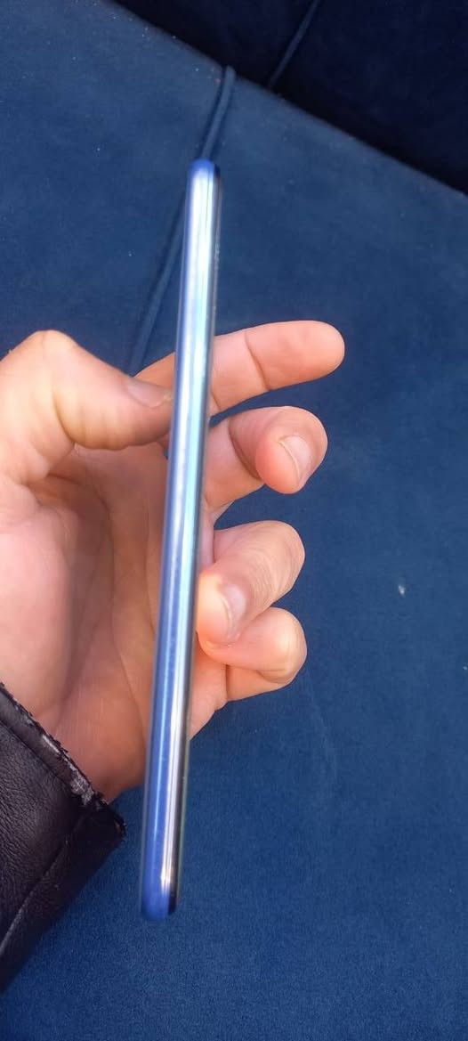 السلام عليكم .....جهاز للبيع فقط يعني لا اراوس ولا ابدل ولا اعارض
شاومي ١١ لايت g5 الانيق 
الذاكرة ١٢٨ الرام ٨ + ٨
صوت استيريو دبل سبيكر 
كاميرا بدقه ٦٤ ميكا يدعم تصوير 4k
ببجي 60 فريم حقيقي 
جهاز نظيف شرط لافتح لاتصليح لاتبديل لاطبع
السعر 150 وبيه مجال للطيبين 
شراي تعال خاص وتدلل


**إذا كنت صاحب هذا الإعلان وتريد حذفه لأي سبب، رجاءا أرسل رسالة إلى الدعم الفني**