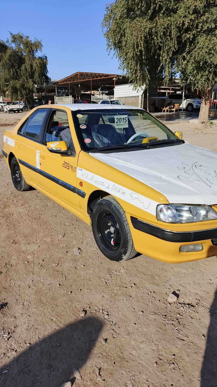 بيجو بارص 2013 السياره خير من الله مكينه وكير كلا ابشرط مابيهه صبغ ابلاديه بس الجاملغ بي صبغ عيبهه الوحيد انو سنويه صاقطه تحويل باجر كهربايات كلهه شغاله بيهه منضومت زينون ولله بس الزنون اشتريته ١٣٥ الف سياره مال طريق خارجي هيئه وغرامات امصفرهه ابيدي تستلم وصولات مني السعر ٣٨ وبيهه مجال للطيبين مكان سامراء المقدسه الرقم ***********
