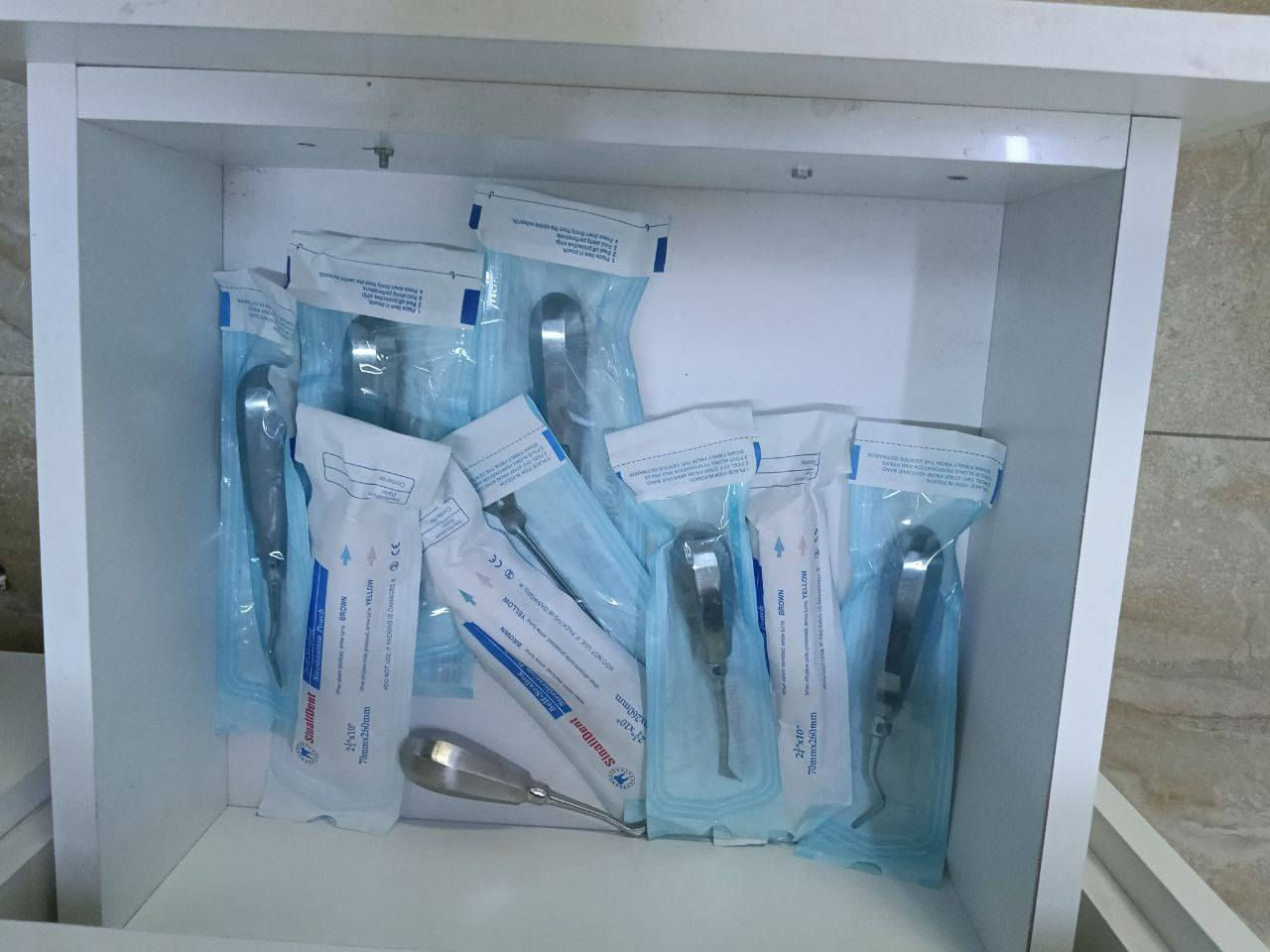 السلام عليكم
عيادة اسنان للبيع ضمن مجمع طبي متكامل في التاجي 

مع المكان او بدون
للاستفسار ***********
