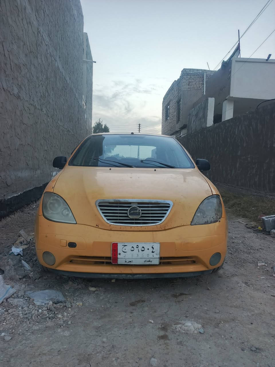 السلام عليكم طيبه 2016 لبيع سيارة مابيهة ضربه حلوة 1 باسمي سعر 40$ للتصل  ***********
