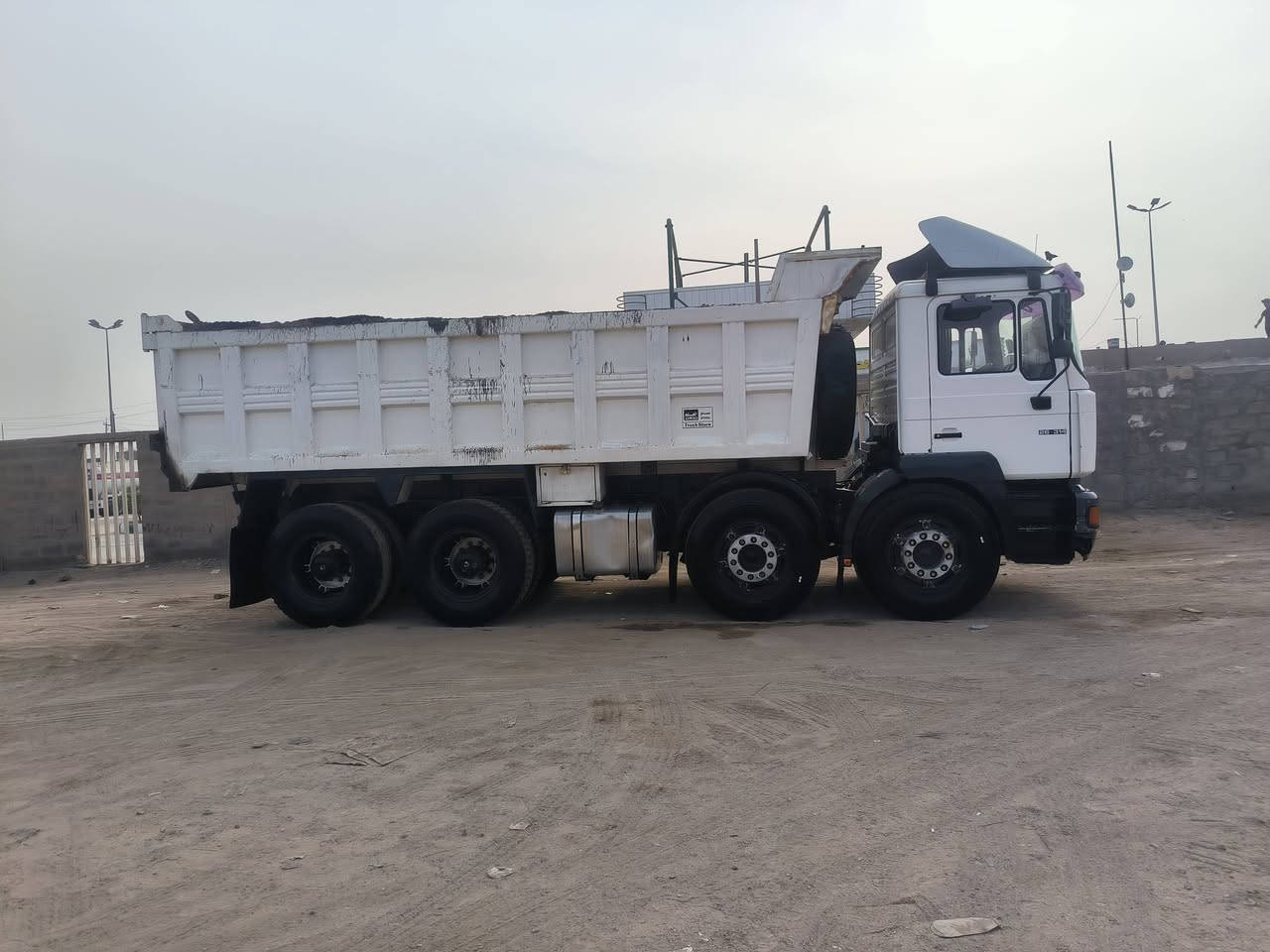 2001/مكينه 410/ مجموعة جيف وربع 

الإتصال/‏‪0783 277 1107‬‏
