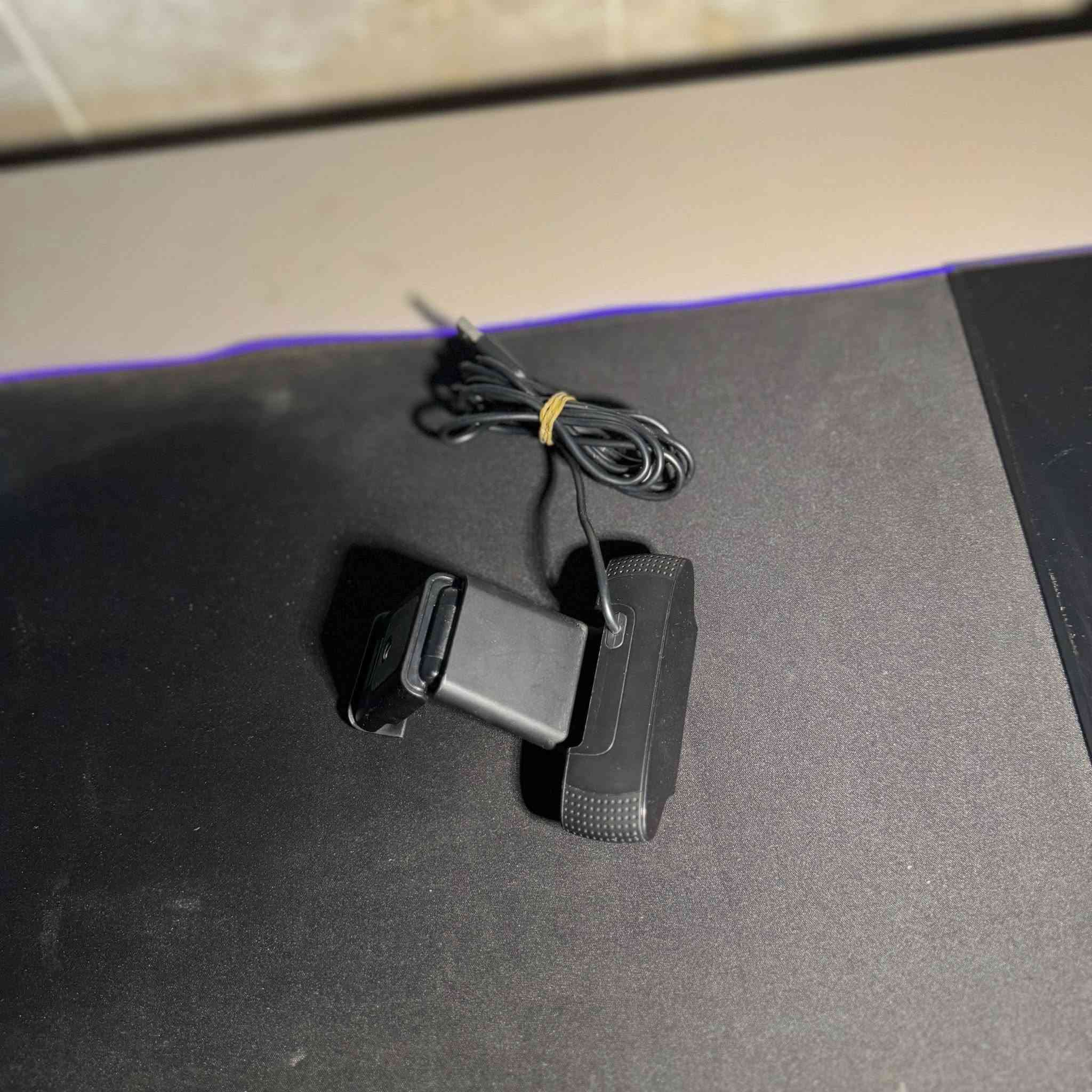Logitech C922x HD PRO PC webcam
للبيع ويبكام لوجيتيك غنيه عن التعريف
دقه فول
للبيع السعر 80 الف دينار
مكان سليمانية


**إذا كنت صاحب هذا الإعلان وتريد حذفه لأي سبب، رجاءا أرسل رسالة إلى الدعم الفني**