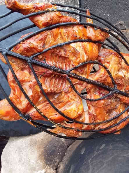 شغل بيت دجاج شوي بل تنور الطين حجز مسبق الدجاجه اب 14الف دجاج خشن العنوان الرمادي الملعب يوجد توصيل داخل الرمادي الفين دينار للحجز ‏‪***********‬‏ ملاحظه حسب الطلب يشوون
