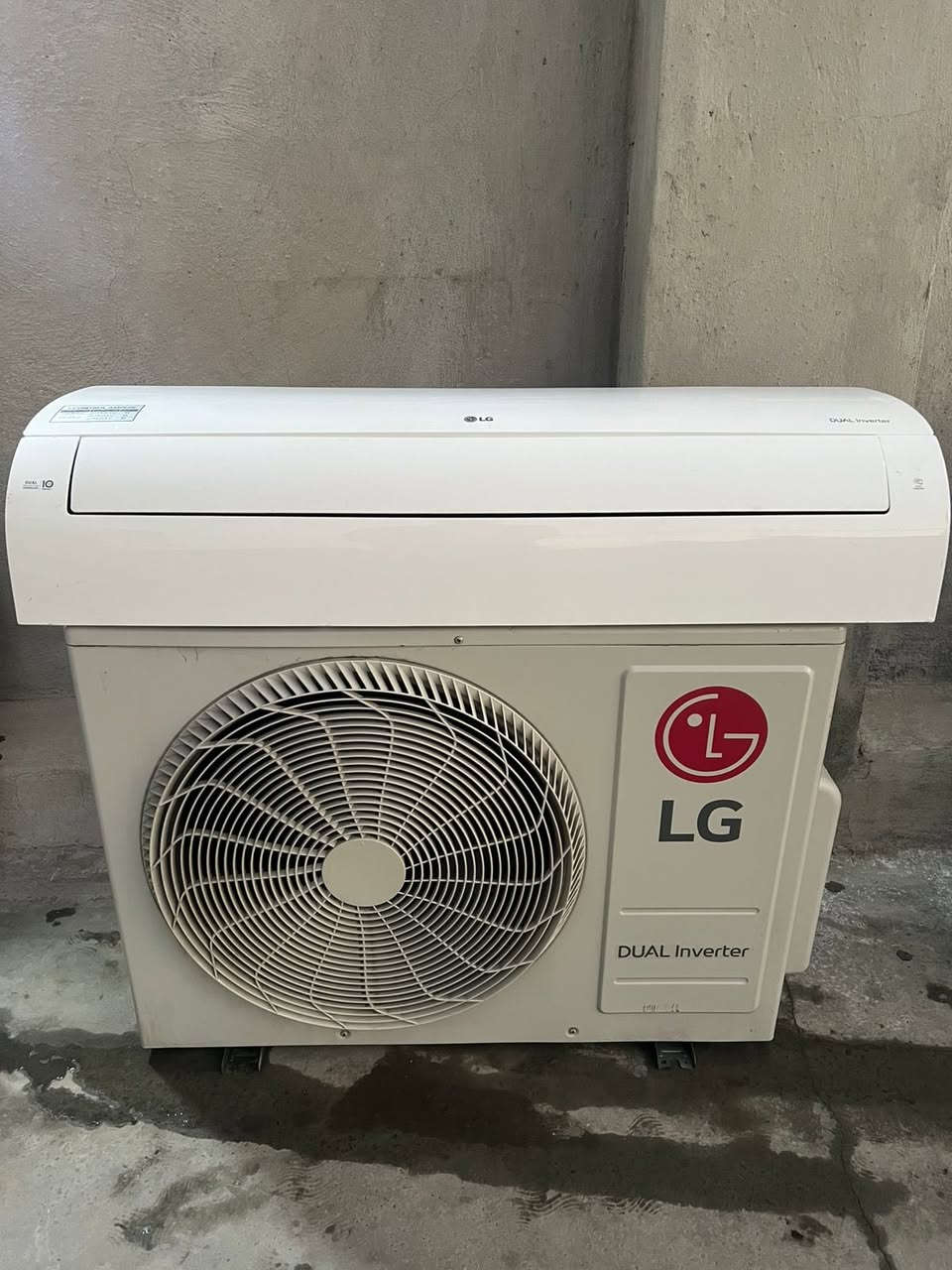 السلام عليكم
LG 
2 طن انفيرتر تحكم بلامبير 
اصدار حديث جهاز نظيف وبلادي 
على وضع الشركه 
ملحقاته كامله 
غازه مقفول 
تدفئه تبريد 
ضمان 30 يوم 
السعر 575 الف 
يوجد خدمه توصيل داخل بغداد فقط 
0771.443.0446


**إذا كنت صاحب هذا الإعلان وتريد حذفه لأي سبب، رجاءا أرسل رسالة إلى الدعم الفني**