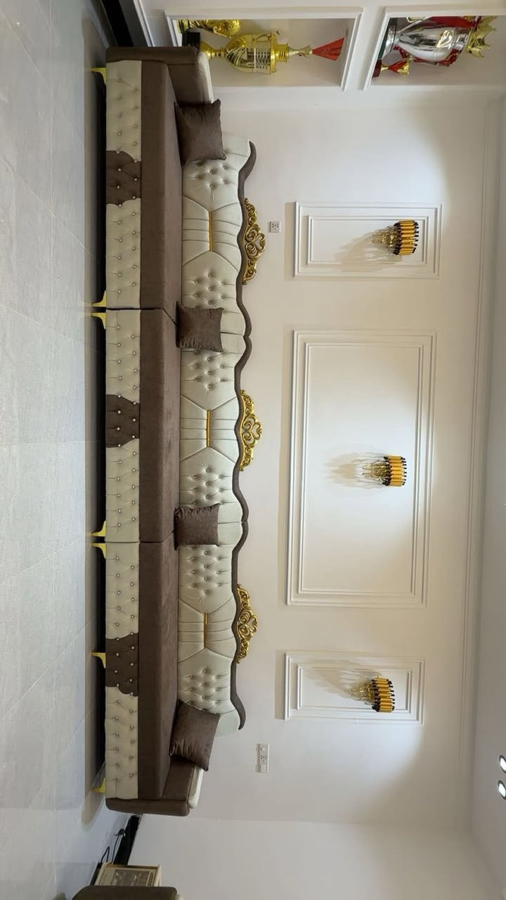 تحية طيبة الى ناسنه واهلنه في مدينة تكريت وضواحيها يتوفر لدينا دواوين بكافت القياسات الستندر والفصال حسب الطلب وبالنسبه الستندر فرقه عن المستعمل شي بسيط واهلا وسهلا بالجميع  …. لطلب والاستفسار مراسلة الصفحه او الاتصال على رقم الواتساب *********** العنوان تكريت القادسيه نهاية شارع الكراج مقابل تنزيلات الباشا 
رقم الواتساب ***********
