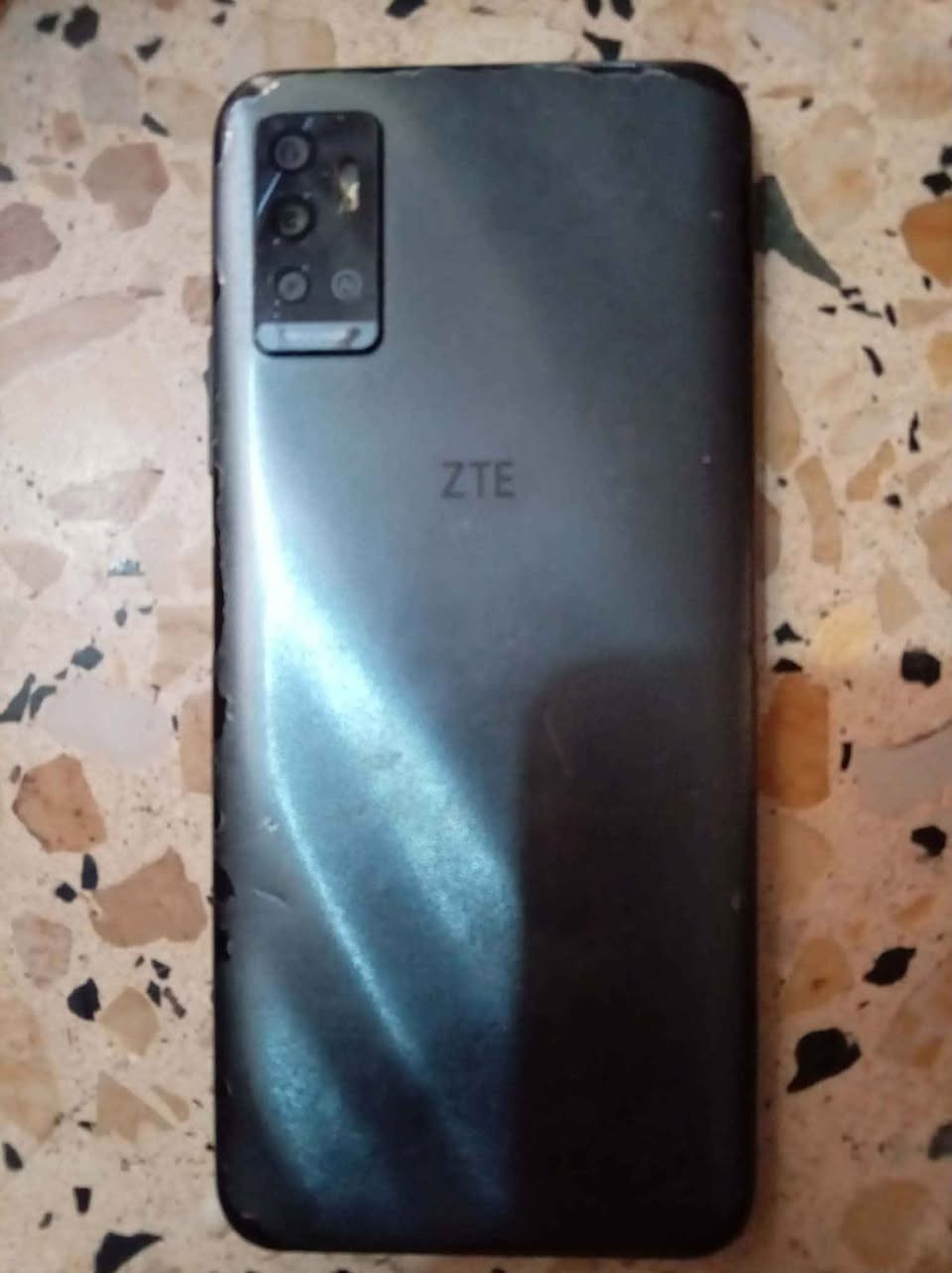 هاتف ZTE Blade A71 ذاكرة 64 السعر 60 الف بدون توصيل مكاني موصل حي الكرامة *********** موصل, نينوى

