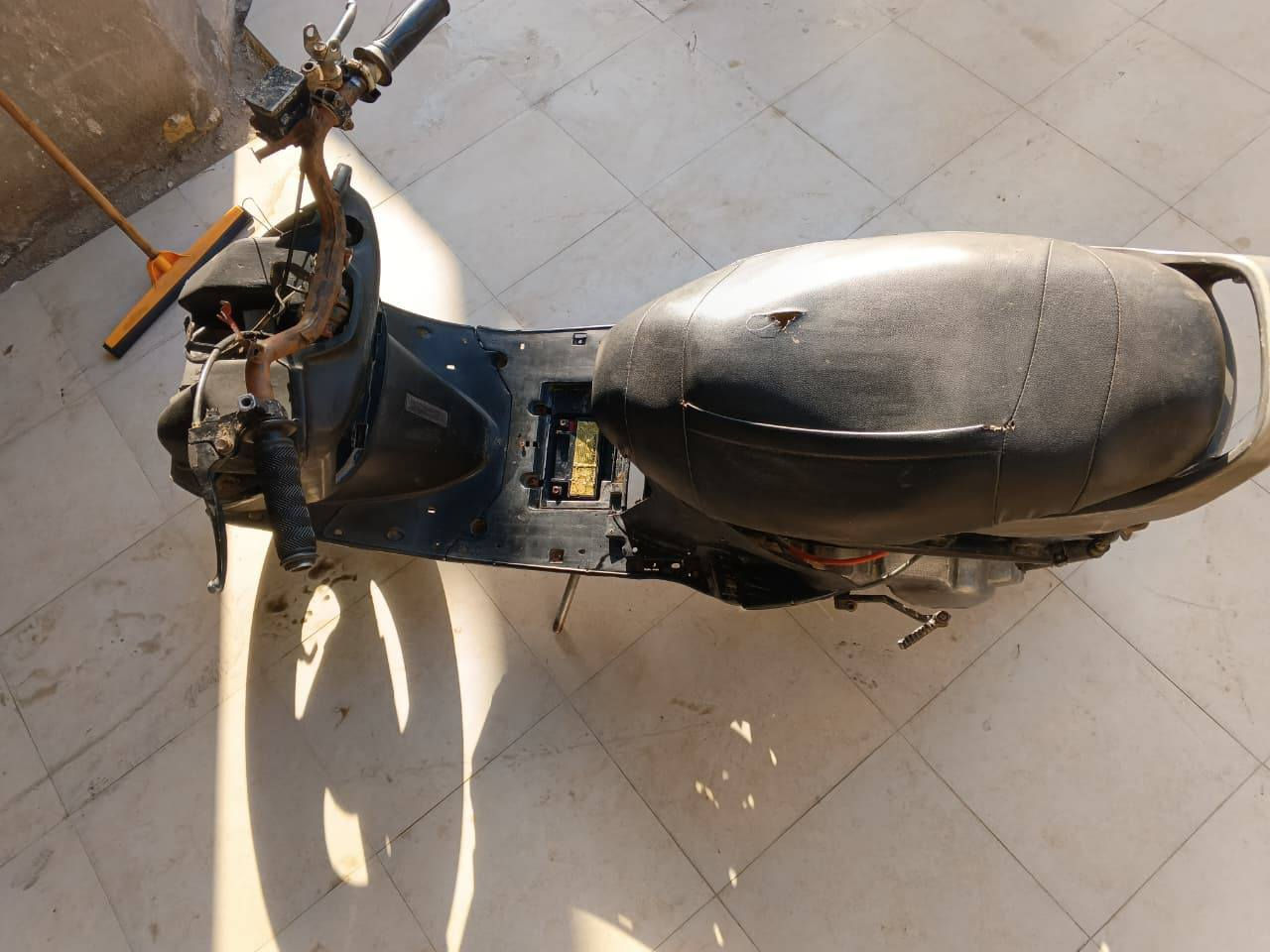 سلام عليكم دراجه فراشه للبيع دراجه شغاله بس بيها خيط تبخير الستفسار اتصل بـ رقم ***********
