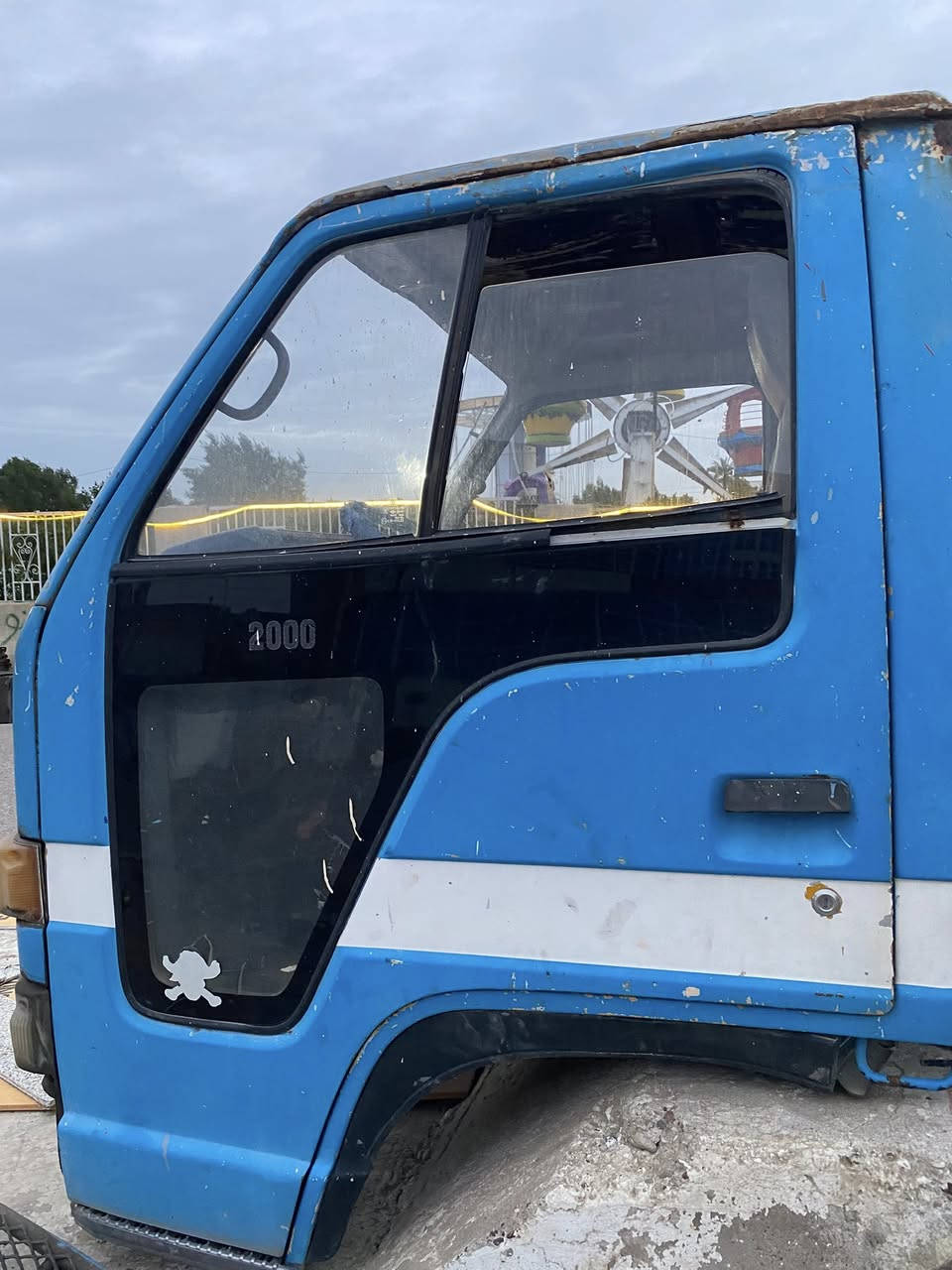 السلام عليكم قمارة للبيع مال ازوزة الاستفسار ومعرفة السعر الاتصال على الرقم الآتي ***********
