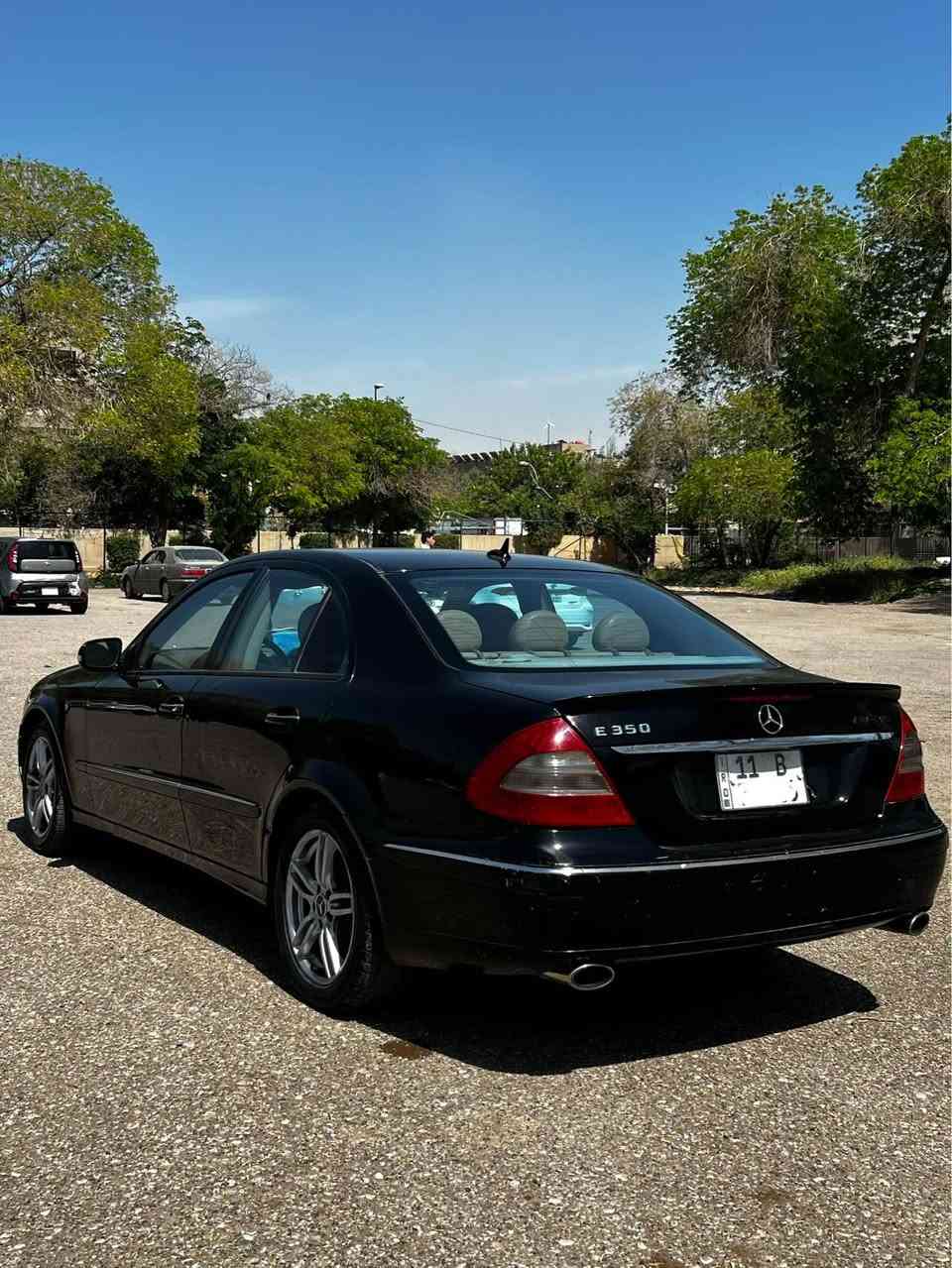 السلام عليكم
مارسدس W211
E350  2008

‏Mercedes-Benz E350 2008

-------------------------------------
#السعر 135 وبيه مجال بسيط
‏
#رقم الهاتف : ***********

#مكان السيارة : بغداد  
-------------------------------------
سلام عليكم 
للبيع 
مرسيدس ام عيون W211 موديل 2008 E350  آڤنگارد رقم بغداد شبه مميز باسمي  
مواصفات
_ بصمة⁩
_تبريد ثلاث قطع ❄️⁩
_كروز سرعة🔒 
كشنات جلد ⚔️⁩
_تحكم ستيرن ⁦⚔️⁩
_ شاشة جبيرة +بلوتوث  ⁦🖥️⁩
_ تلفون 📞
_تجاوي خلفية كهرباء ⁦⚔️⁩
_حساسات امامية+خلفية ⁦⚔️⁩
_ انارة ليلية داخلية⁦⚔️⁩
انارة ترحيب💡 خارجية  ⁦⚔️⁩
_شاشة اعطال💬
_كشنات كهرباء ذاكرة  ⁦⚔️⁩
_لايت زنون بلادي 💡
-بردة كهربائية 
_ جام اخضر 
_سستم صوت harmen kardon ⁦⚔️⁩ 
_ويل 17 بلادي .
_ تدفئة كشنات          
_صدر امامي خلفي جديد ⁦🛠️⁩
_حساس مطر💦
_سلايت
-كامرة خلفية + امامية + كاربلاي

بيع او مراوس بغداد, العراق
