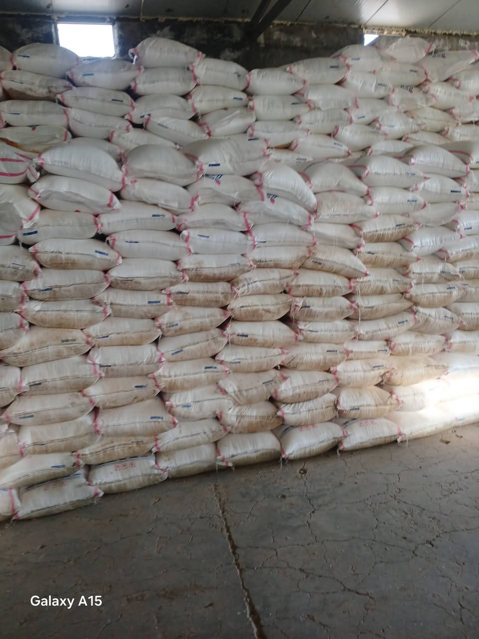 السلام عليكم
سماد يوريا كرمنشاه  الإيراني 
الخشن الاصلي  المحبب 
جمله مفرد 
العنوان بابل الحمزه الغربي 
استفسار ***********
