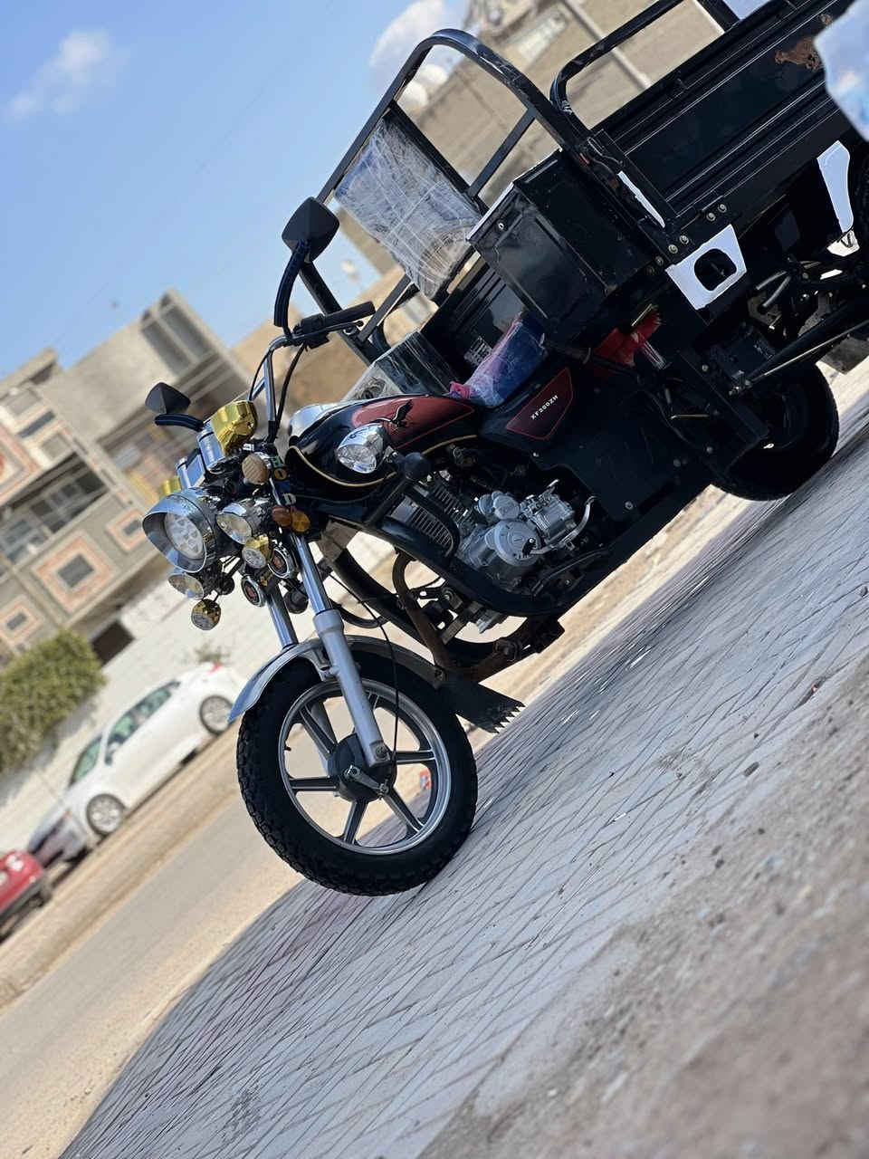 يالله موديل 2024 كفاله عامه أوراق كامله مابيها نقص برغي أخت زيرو اخوان لحد يكلي شبيها مابيها أخت زيرو مابيه نقص برغي كفاله عامه السعر 1800 مكاني بغداد *********** اتصل أخليك عل راسي 😍🫶
