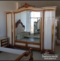 عندي غرفة نوم للبيع  تتكون من.كنتور 6 أبواب  درور 5 جرارات  2 كوميدي  ...