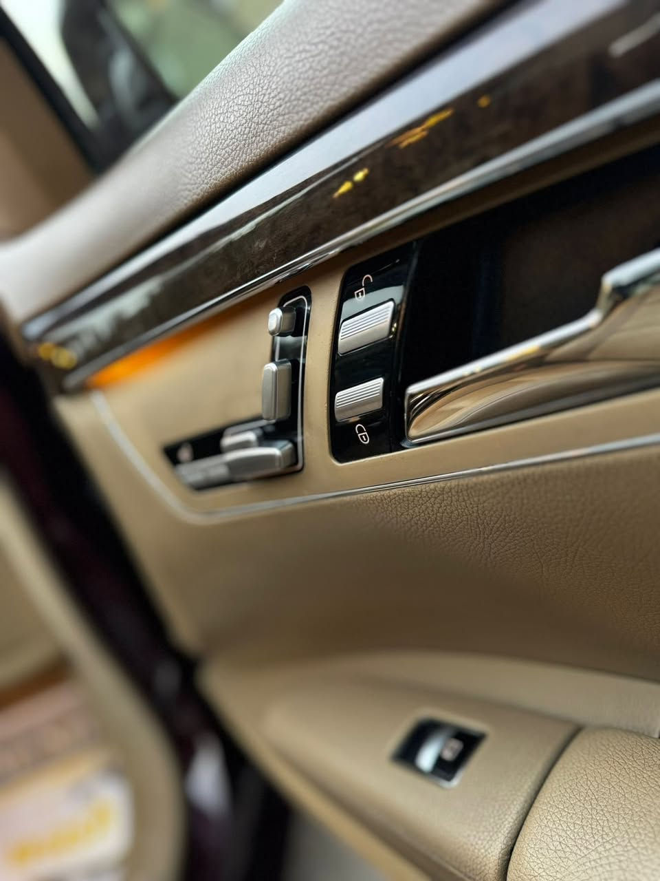 مارسدس  2011 ملاحظه//تره الرقم عادي اني مغطي ✋✋✋✋
خليجي وكالة
S350
 گير بكج فول مواصفات 
صفر مسج و مكفولة
محرك كير كفاله شرط الفحص 
سيارة حيل نظيفة كلشي عل بلاد جديد 

سنوية هزة كلشي جديد مدفوع لـ

باسمي السنوية بشرط تحويل وغرامـة

سيارة مابيـها دينار مصرف كامل من كل نواحي

كفاله عامه ماعده الدعاميات صبغ 

السعر //225 وبي مجال حك الجيه 

مكاني بغداد حي العدل 

رقم العاتف : ‭0780 231 8642‬
