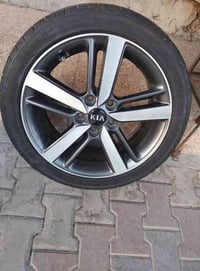 تخم ويل كب حجم ١٧ سيراتو بي تخم تاير نظيف بيع او مرواس 07889600299