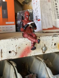 مجسّم ديدبول • أصلي • زينة مكتب