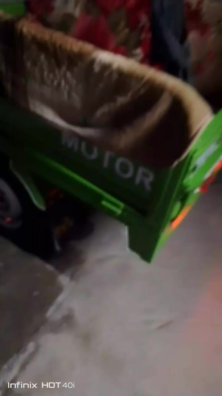 ستوته للبيع كفاله عامه اوراق اصولي كفاله عامه طالعه شهر الواحد يوم سته ستوته مال بلال يعني من اقول له كفاله عامه سعرها 3200 وبيها مجال مكان حله محاويل ***********
