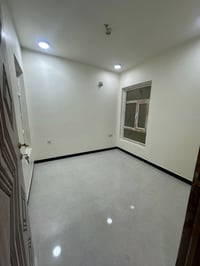 شقه للايجار في منطقه العطيفيه شقه متكونه من غرفتين نوم وصاله مطبخ حمام...