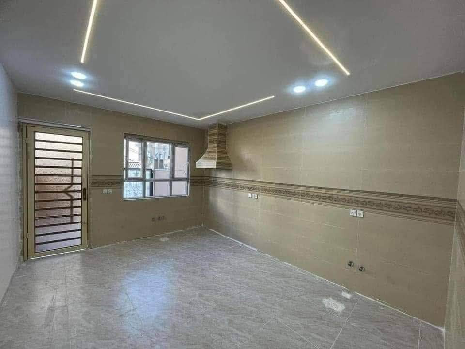 بيت للبيع في حي الملايين الاولى المساحه البيت 142متر طابقين بناء حديث خدمات كامله تسليم البيت فوري 
جنس الارض بستان ملك صرف 
المعرفة سعر علق بكلمه تم 
الأستفسار ***********
*********** موصل, نينوى
