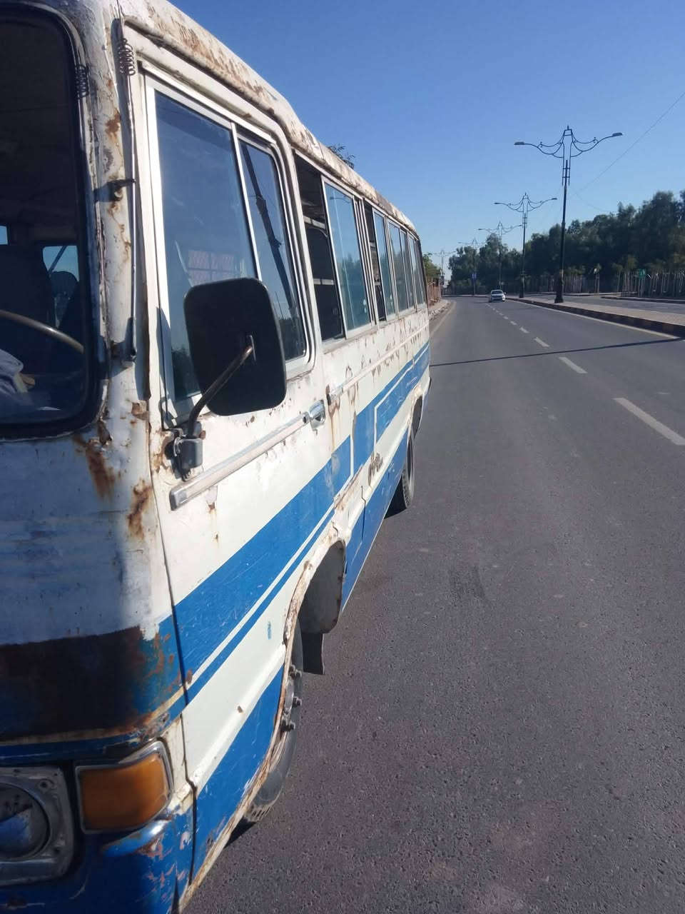 كوستر للبيع رقم نينوى بيها حصة كاز محرك اصلي بي بداية بخار السعر ثلاث ملايين وربع وبيها مجال رقم الهاتف ***********
