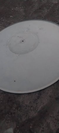 طبق حجم 150سم كامل ملحقاتة .للبيع للاتصال07700048677