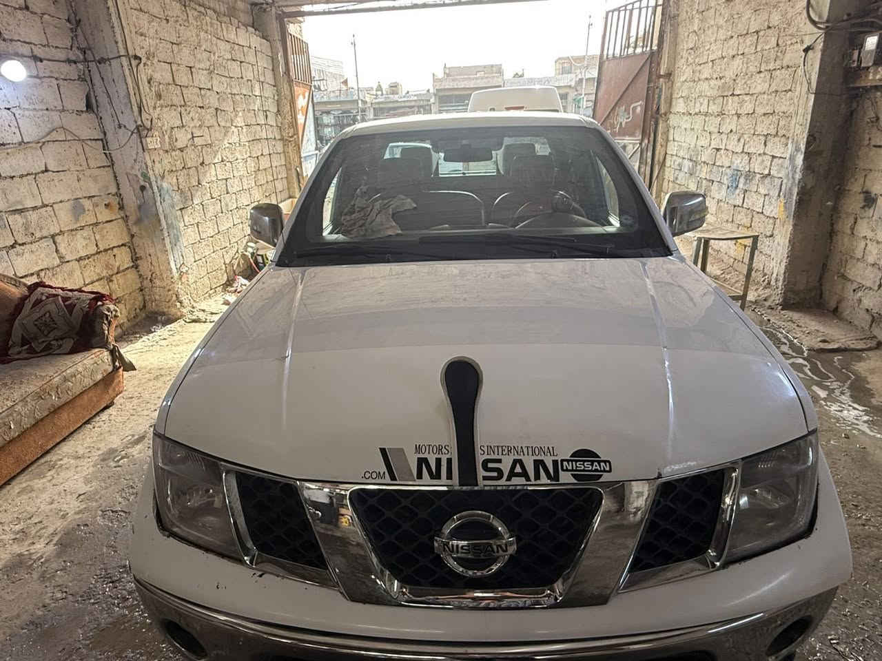 السلام عليكم ✨
للبيع
  نيسان نيفاره 
موديل 2009
مكينه تحوير كير  اوتماتيك مكفول
تخم تاير جديد تبريد ثلج ❄️ تدفئه 
صدر امامي مكفول 
كامله مكمله السيارة
مكان السيارة.. بغداد حيور سبع قصور
السعر(98)

***********
