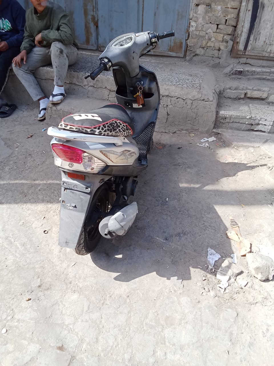 سلام عليكم شباب دراجه ماكس عدله ملحه كله مكينه ابلاديه وناعمه كهربائيات كل شغاله مكاني حي اور ما متواجد عل نت رقم هاتف ***********
