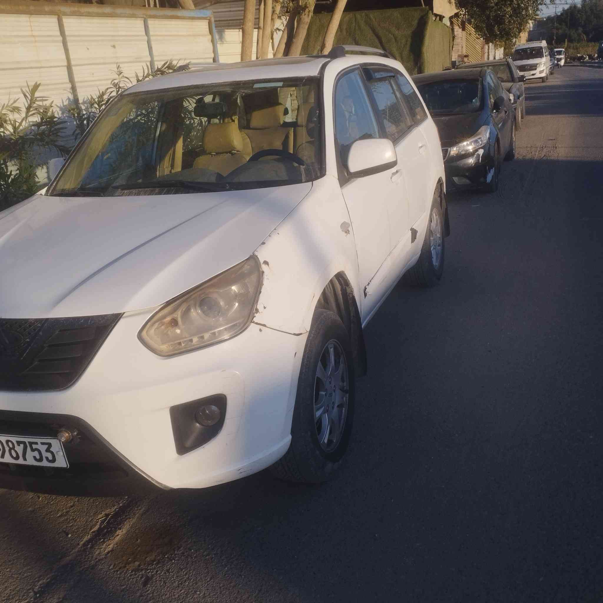 شيري تيكو موديل 2013 مكينة بيهة تنقيص كلش قليل و بيهة اذان كايمة
سعر 45 والشراي ما نختلف
مكان بغداد الحرية ***********
