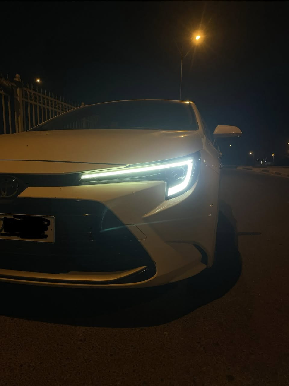 كورلا هايبرد23  ماشيه 100الف السياره كفاله عامه من الصبغ بيهه كم ملاحظه حيل بسيطه رقم بغداد فول مواصفات رادر تحديد مسار كامره خلفيه ابل كار بلي هاند بريك دگمه اوتو هولد السعر138وبيهه مجال ***********
