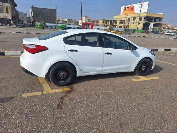 سلام عليكم سياره كيا سيراتو مديل ١٤ مكفوله وجاهزه رقم ميسان سنويه جديده صونار موجود في المنشور العنوان ميسان ام غربه واي استفسار هاذا رقميى*********** شراي،خابر وتدلل
