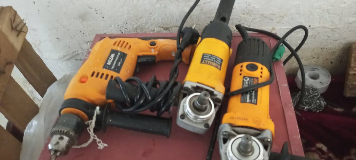 ***********
***********
150,000 دينار
