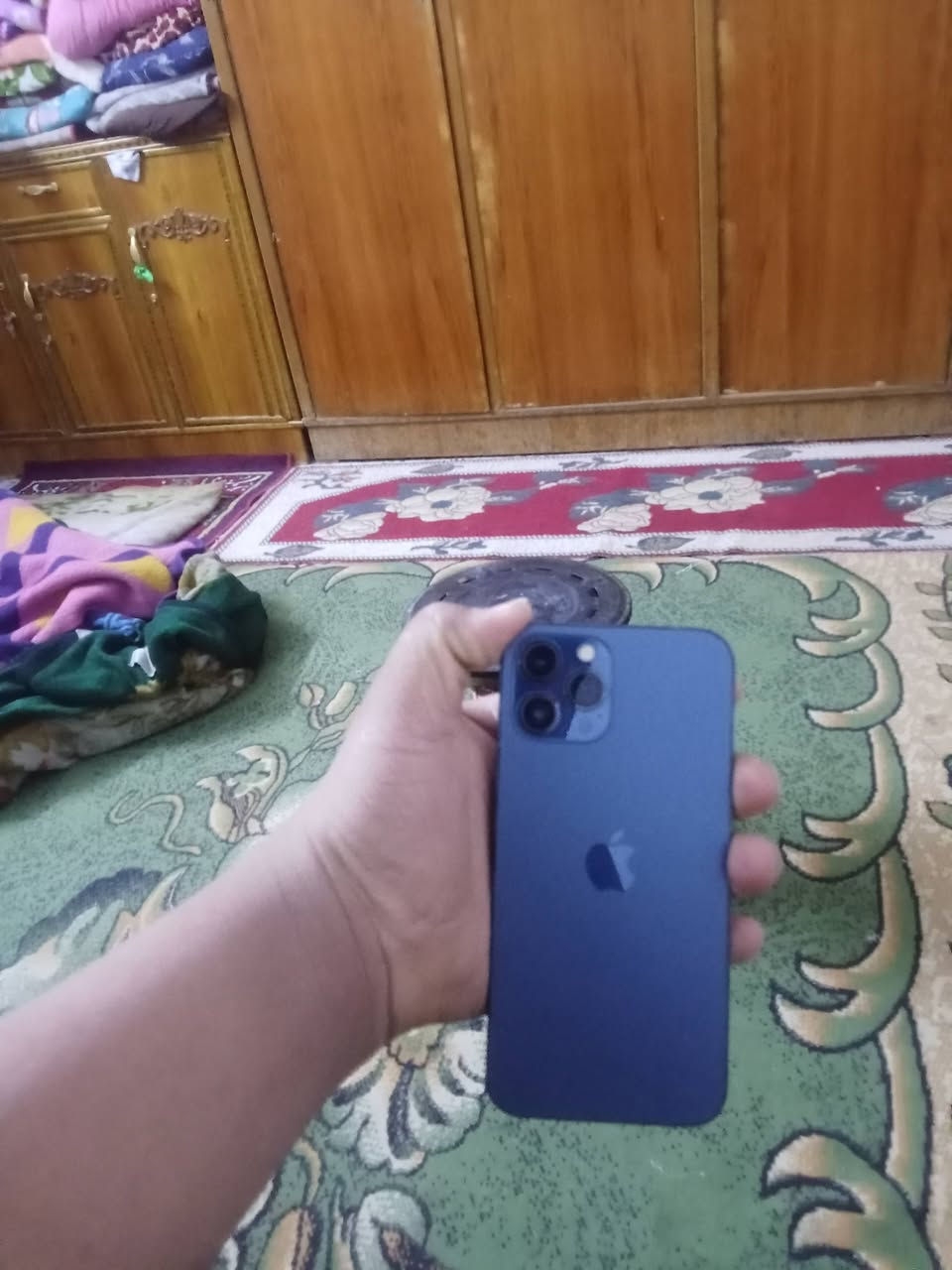 سلام عليكم ايفون 12 ابرو ماكس نضافه فول امبدل بطاريه اصلي ضمان سنه مابي شي  السعر 350 وا بي مجال واني خادم يجي واتساب مستعجل علبيع*********** مكاني بغداد بلديات

