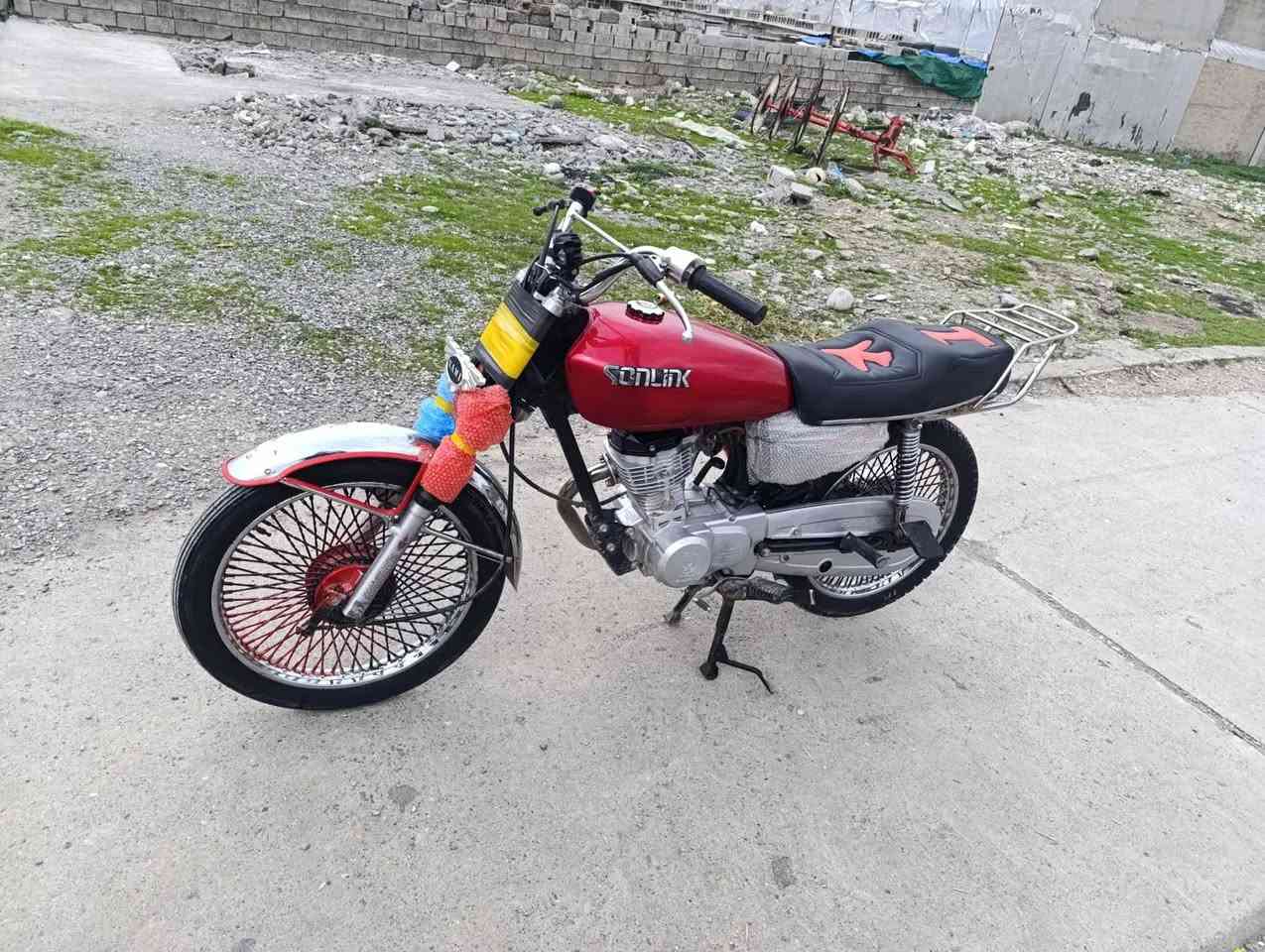 بە ناوی خوای گە ورە ماتو نامی پڕۆ بۆ فروشتن گێڕو مە کینە توندو تولی کارە بای بە شه رت  نرخ  380 مە حامە له شوین قە ڵاودزێ 
*********** بشدار, السليمانية
