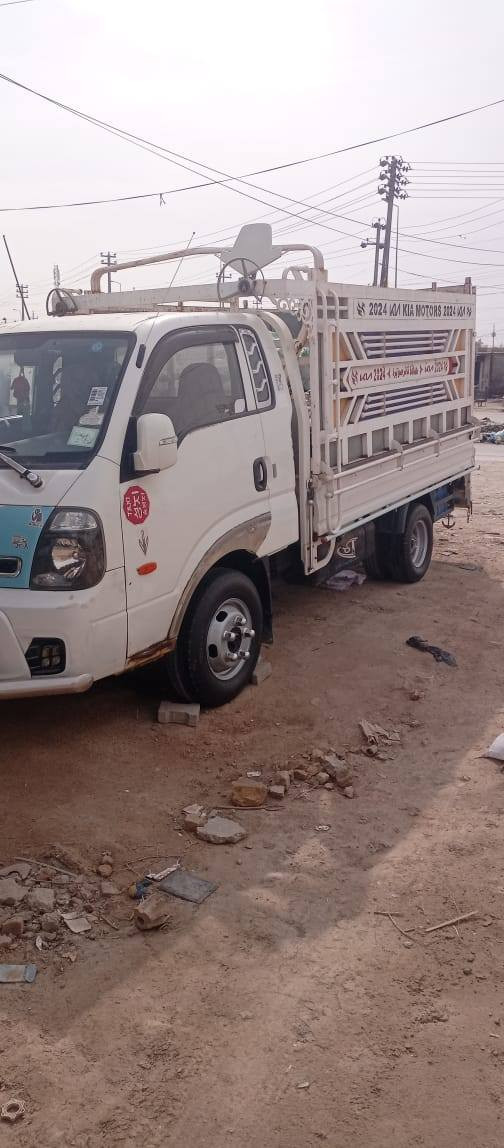 كيا فحل لبيع 2017 مكان الديوانية ***********
