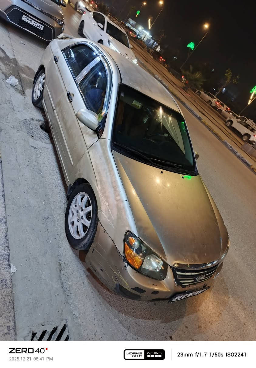 سلام عليكم اخوان سبكترة لبيع  محرك 2000 جديد سيارة خير من الله موديل 2005 سيارة رقم سليمانية سنوية 2030 رقم دولي حدادية 100/85 كهربايات كلهة شغالة تخم تاير جديد  كير محرك خير من الله محركهة جديد لا تنقيص ولا تبخير سيارة جاردة وبيهة اماكن معجون كشر اكفلك كص وعيب شرعي فقط سعرة 65 وبيهة مجال بسيط /***********
