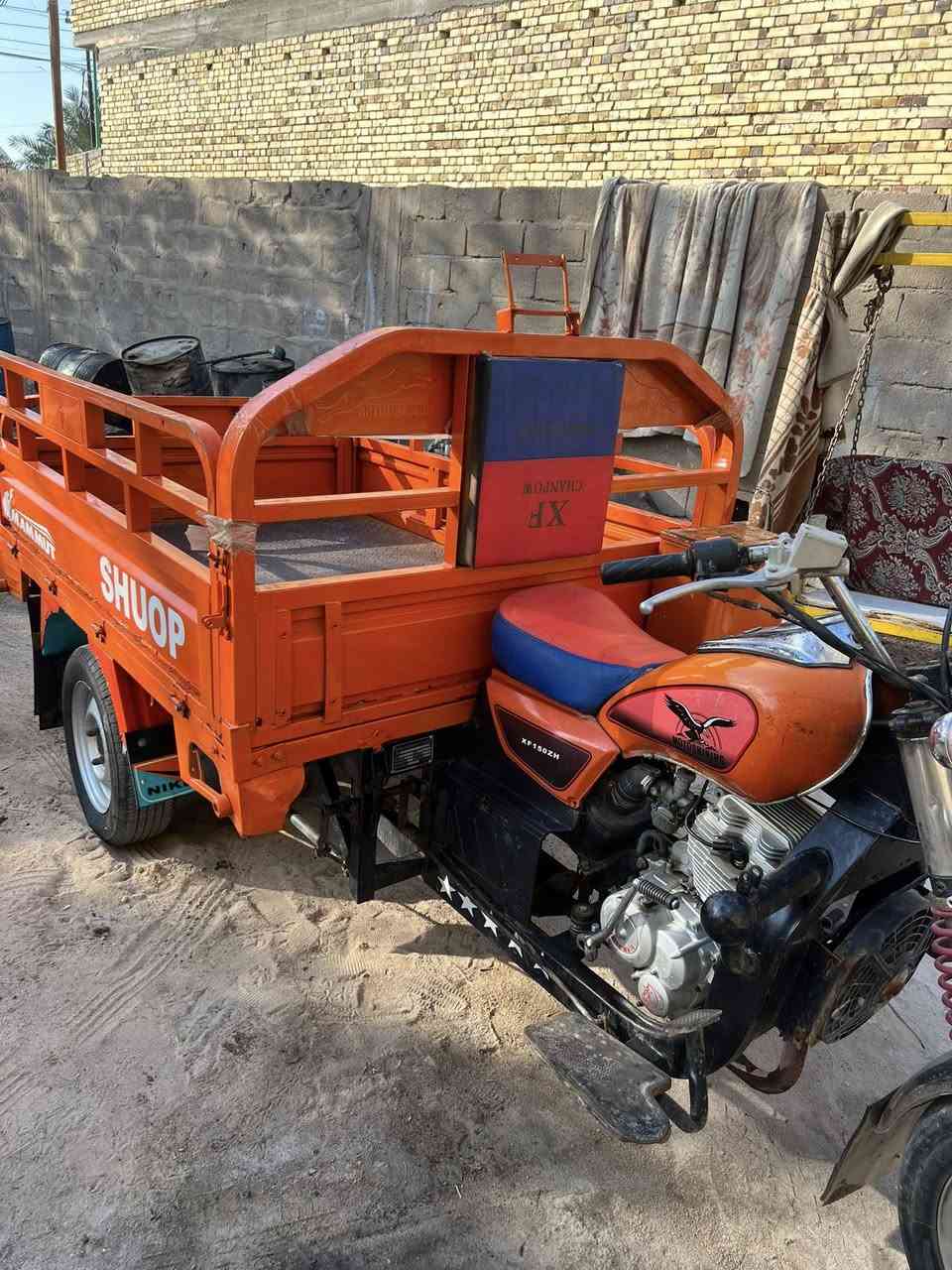 جمره فحل رقم ابيض مستلم سنويه باقي عل استلام ستوته جاهزه كهربائيات كلها شغاله نكره سلف ب٢٥٠٠وبيها مجال بصره ابو الخصيب***********
