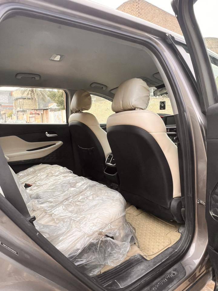 السلام عليكم سنتافي ١٩ امريكي ٤ سلندر ٥ راكب نص مواصفات سياره ماشيه قرابة ٥٠،٠٠٠الف رقم جديد انكليزي  ضربته جاملغ وبنيد بدون تبديل اي قطعه 
سعره ١٥٤ بيه مجال للشراي  تواصل واتساب فقط ***********
