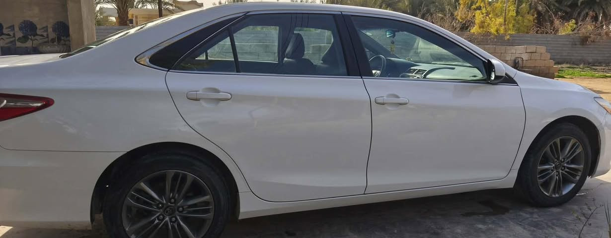 السلام وعليكم
كامري ٢٠١٧ وارد امريكي 
مواصفات se
صور الضرر والسونار مرفوقات بالمنشور 
 رقم وسنوية وهزه كله جديد 
السيارة ماناقصها اي شي 
السعر ١٦٢$ وبيها مجال 
مكاني ديالى بعقوبة 
اتصال +واتساب 
***********
