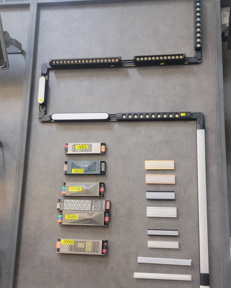 معرض الوهج للانارة الحديثة والطاقة الشمسية لتجارة التأسيسات الكهربائية والانارة الحديثة  LED  والطاقة الشمسية  بيتكم يكمل ويانا  الوهج على
اوقات العمل من الساعة 8 صباحا الى الساعة 11 ليلا
 العنوان التالي  ميسان _ عواشة _شارع التانكي
الهاتف  ***********
