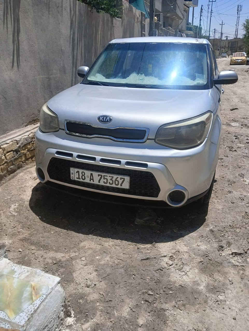 سياره صول موديل 14 امريكي رقمها بابل الانجليزي باسمي93.             ترهم حتى مراوس.                 ***********
